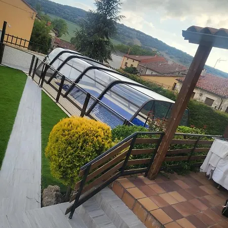 別荘 Atapuerca Rural Sansil, Piscina Cubierta Y Climatizada Desde Abril アタプエルカ